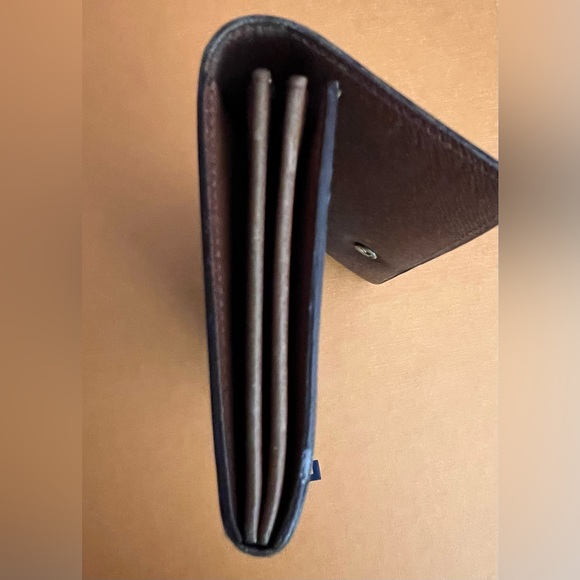 Louis Vuitton Wallet - Picture 6 of 9
